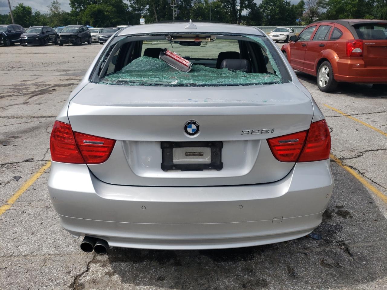 2011 BMW 328 I VIN: WBAPH7C51BE679027 Lot: 61928974