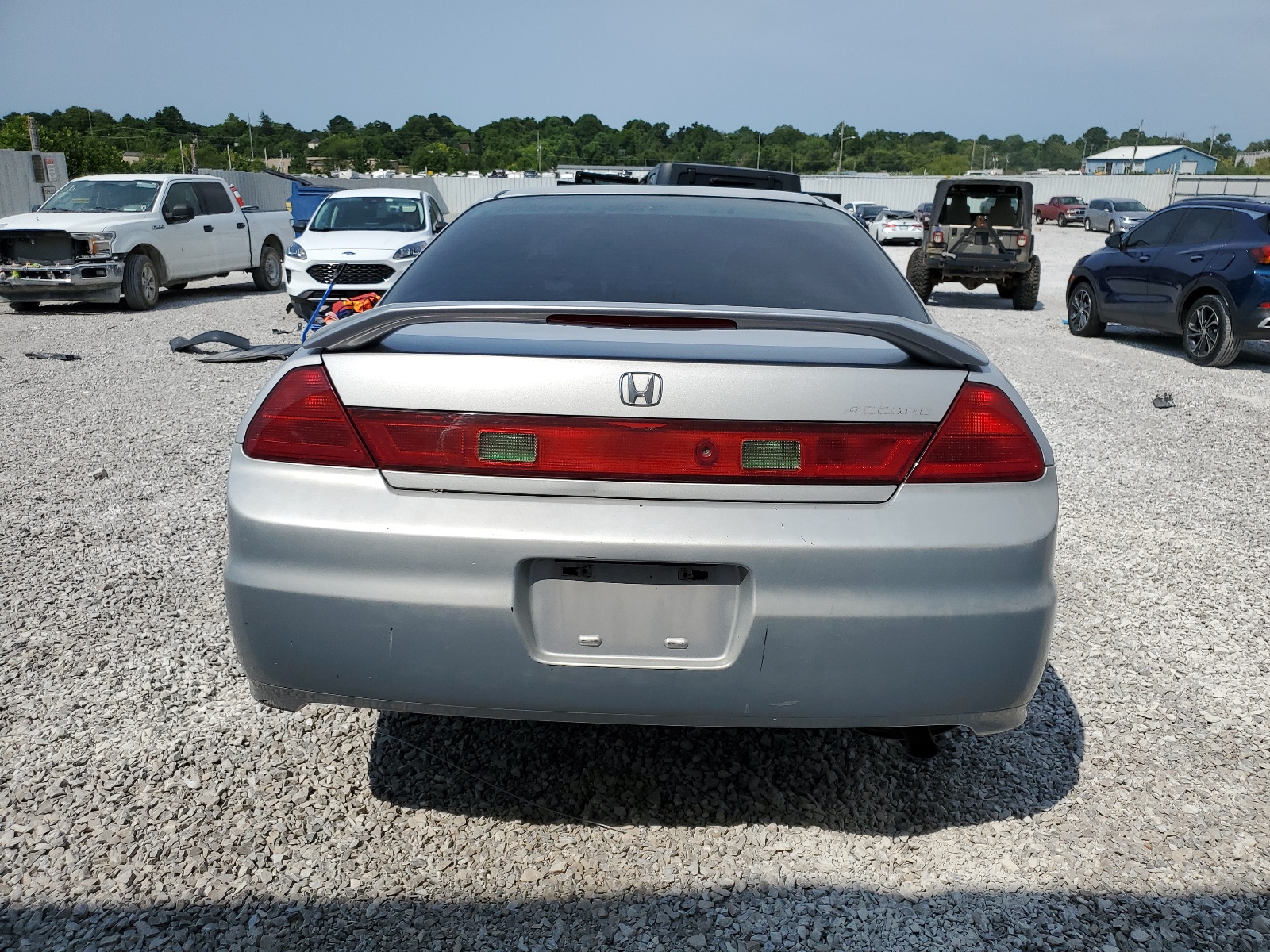 1HGCG31421A032800 2001 Honda Accord Lx