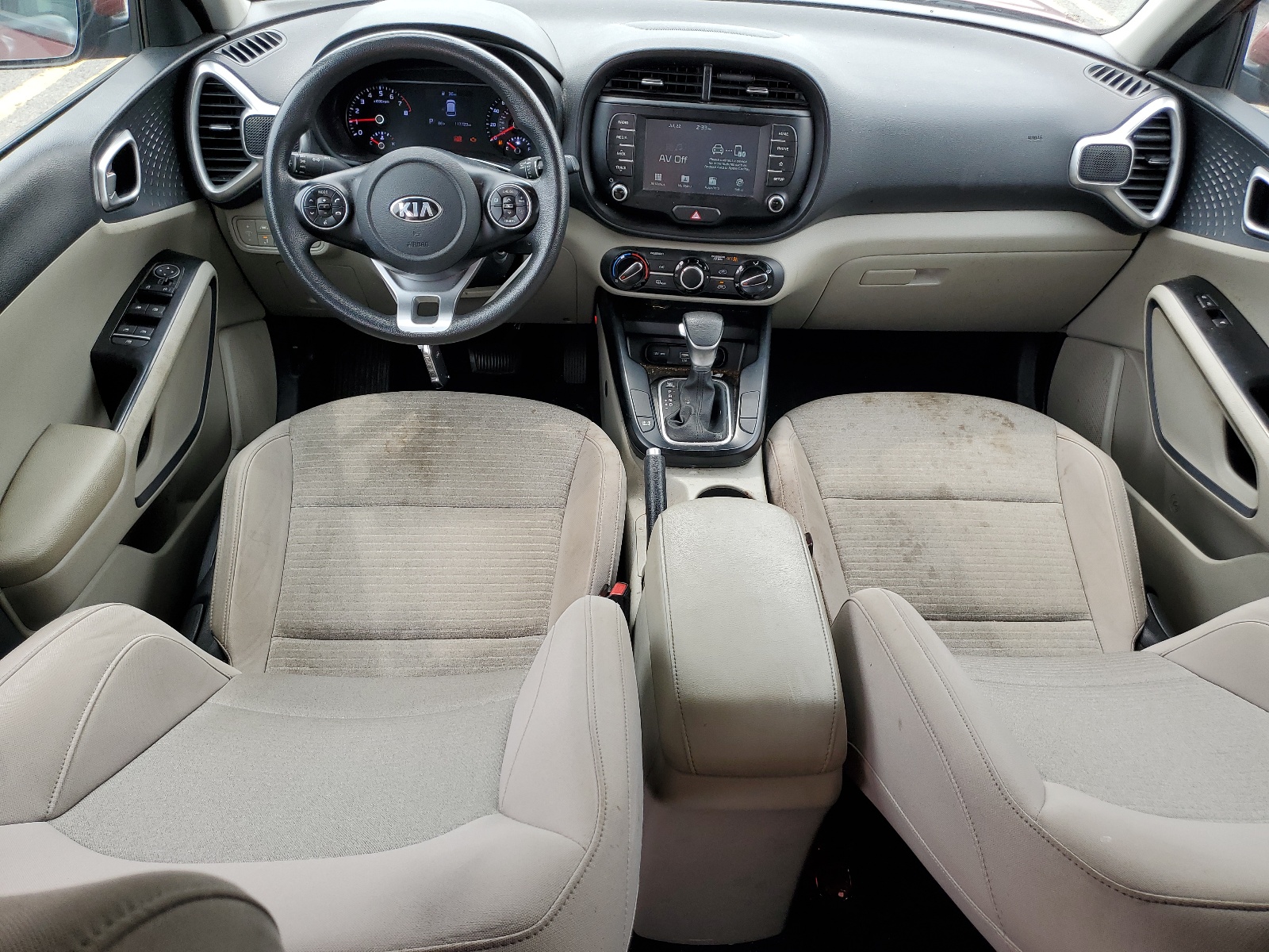 KNDJ23AU8L7078443 2020 Kia Soul Lx