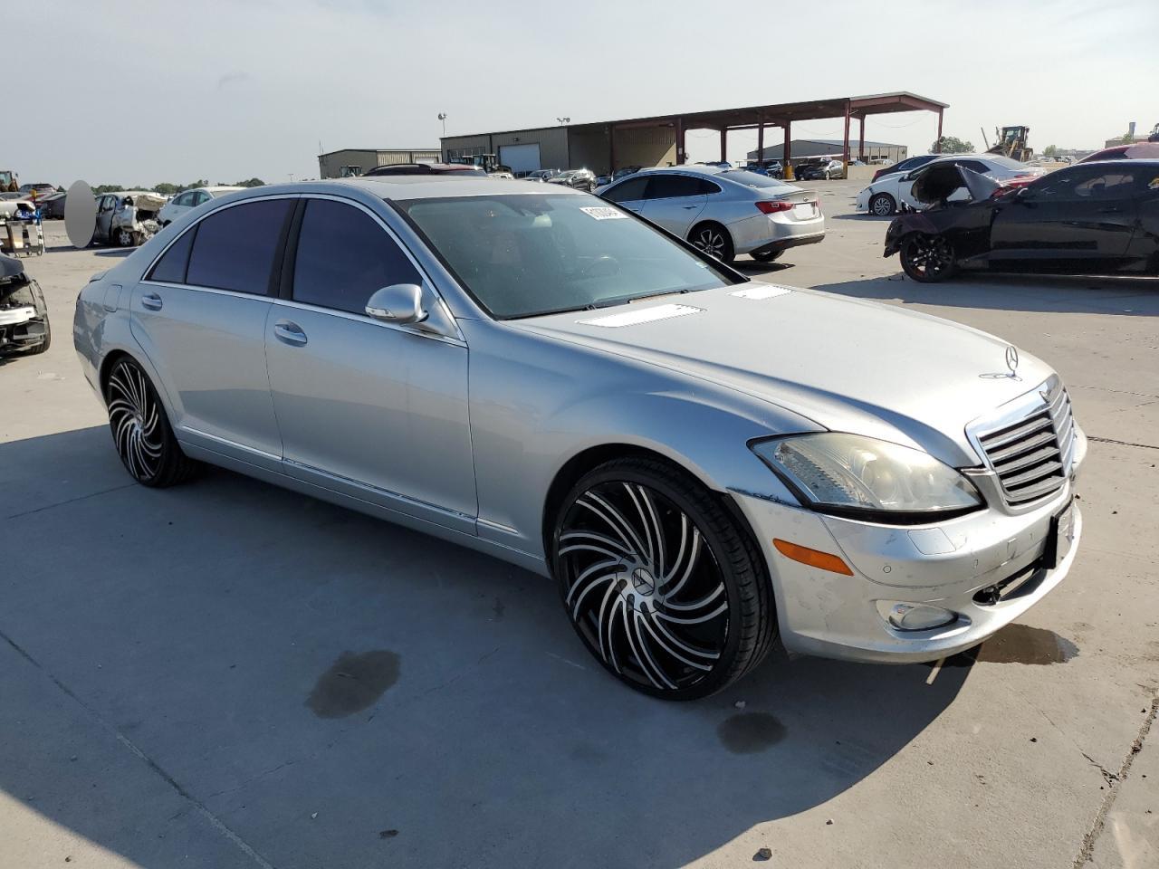 2007 Mercedes-Benz S 550 VIN: WDDNG71X17A013677 Lot: 61030404