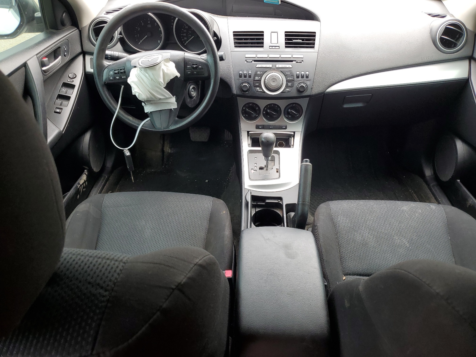JM1BL1L53B1413122 2011 Mazda 3 S