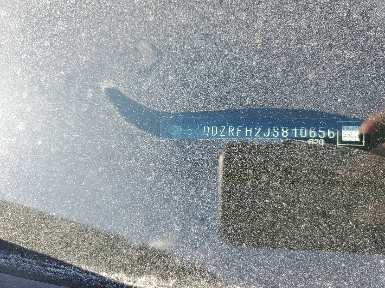 5TDDZRFH2JS810656 2018 Toyota Highlander Limited