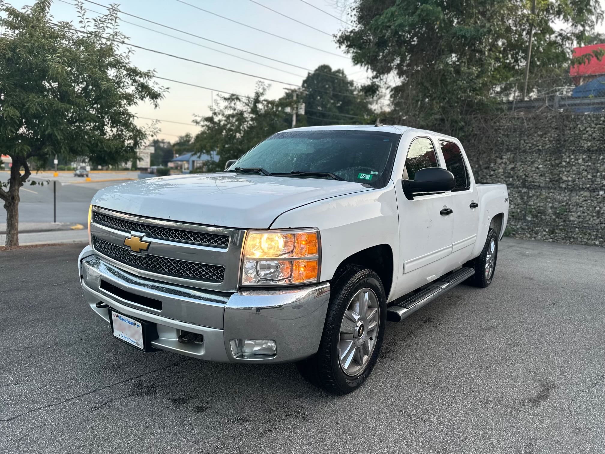 2013 Chevrolet Silverado K1500 Lt vin: 3GCPKSE70DG269367