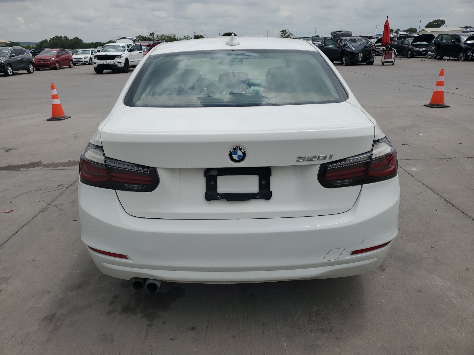 2013 BMW 328 I Sulev vin: WBA3C1G51DNN93658