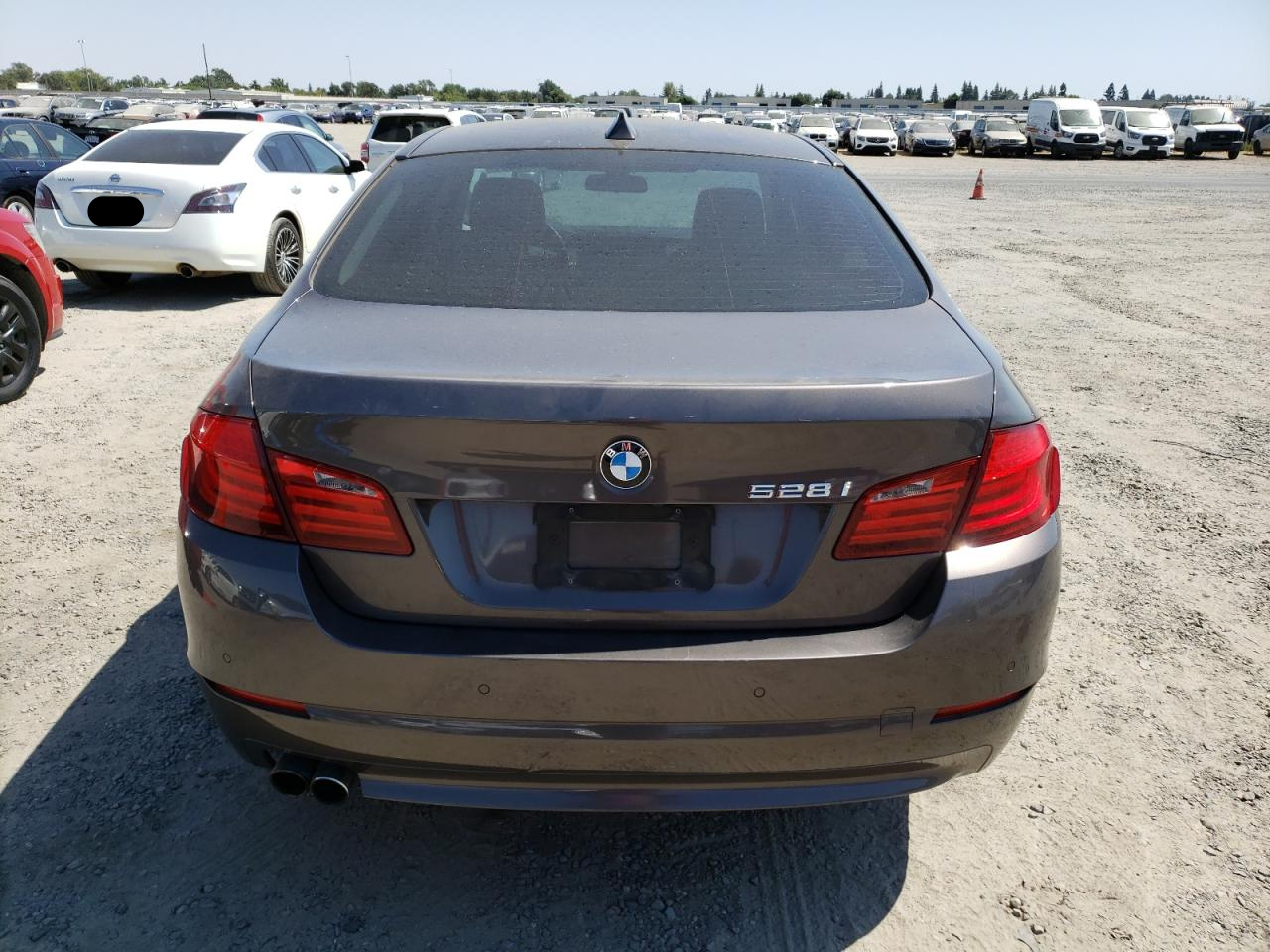 2012 BMW 528 Xi vin: WBAXH5C52CDW02615