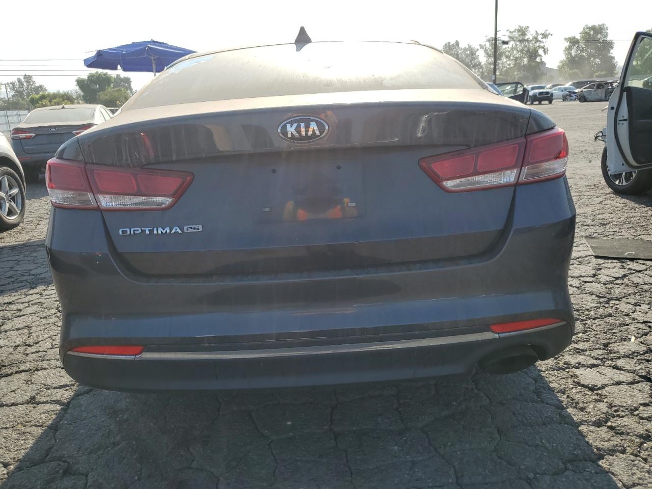 2017 Kia Optima Lx VIN: 5XXGT4L39HG136057 Lot: 64714044