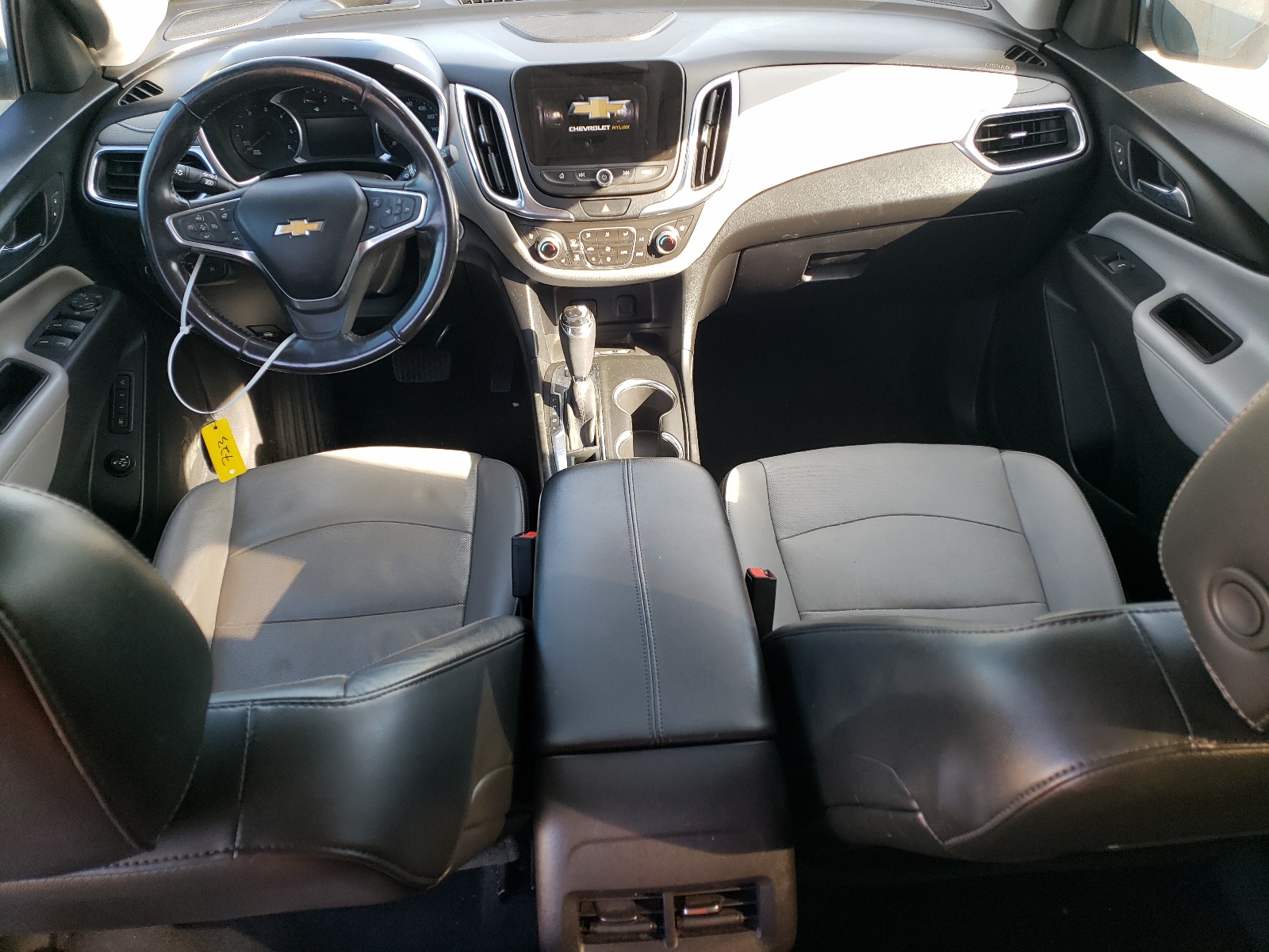 3GNAXXEU6JS547800 2018 Chevrolet Equinox Premier