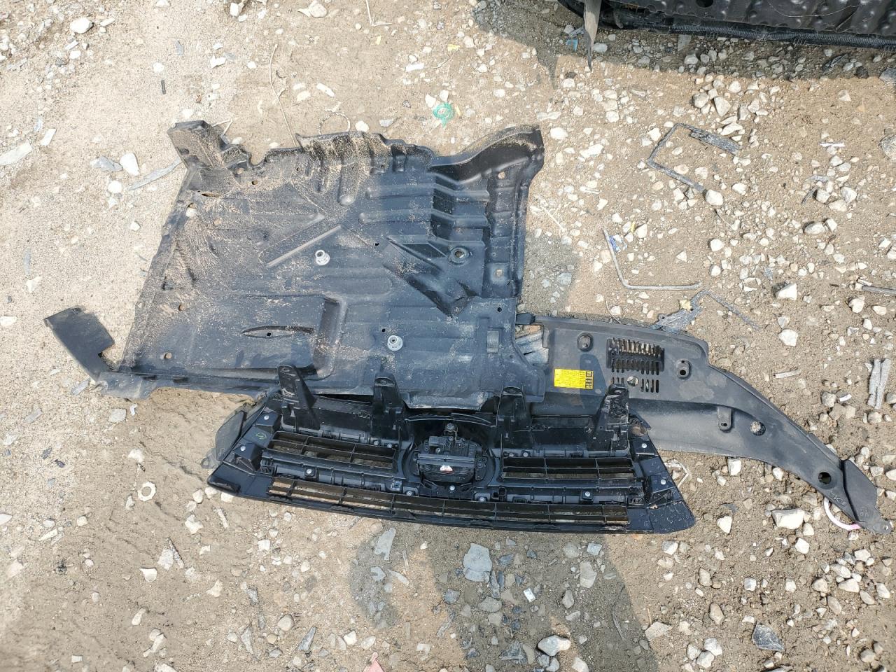 2017 Toyota Highlander Se VIN: 5TDKZRFH2HS188447 Lot: 63661594