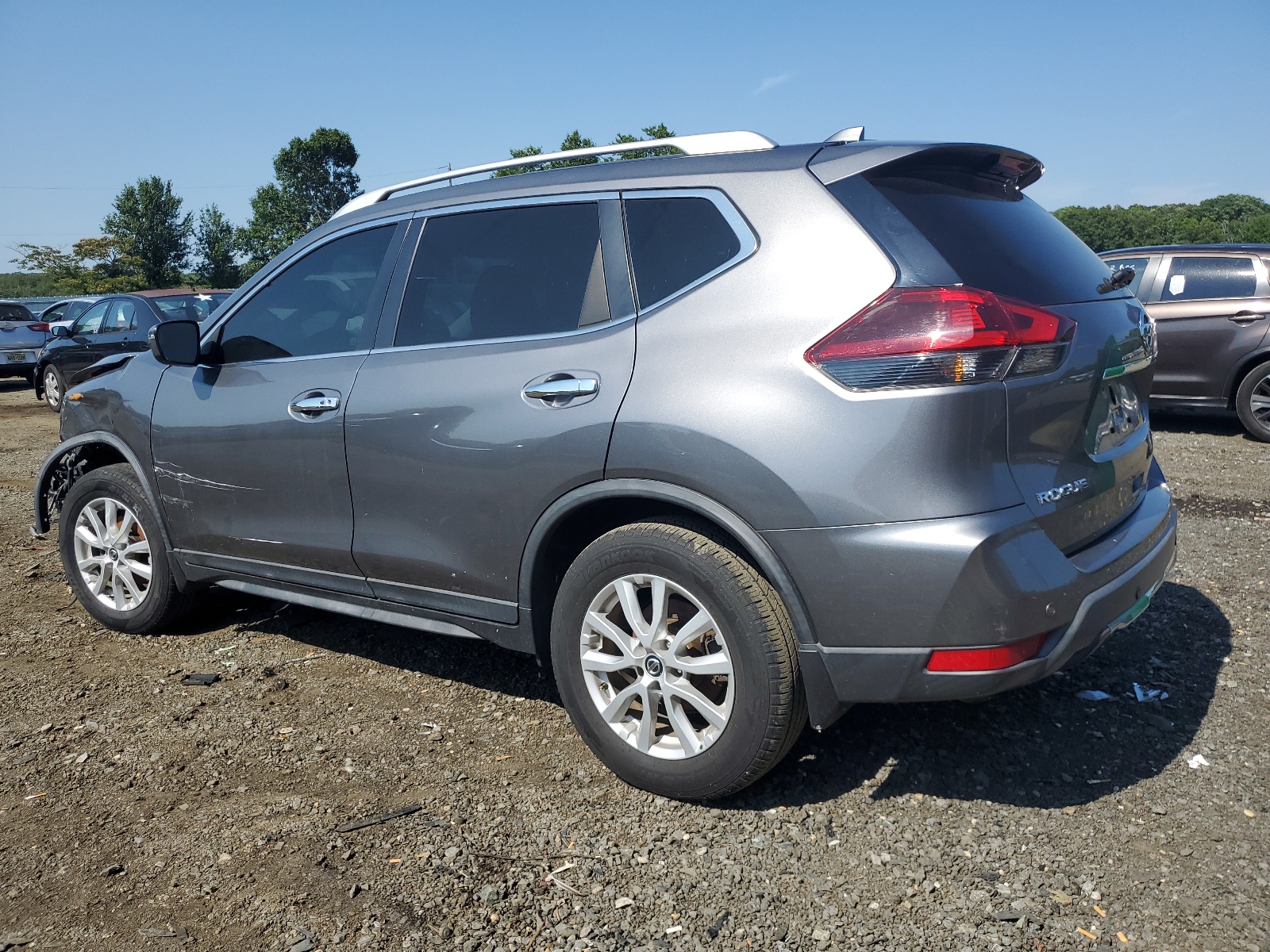 2019 Nissan Rogue S vin: KNMAT2MV2KP554602