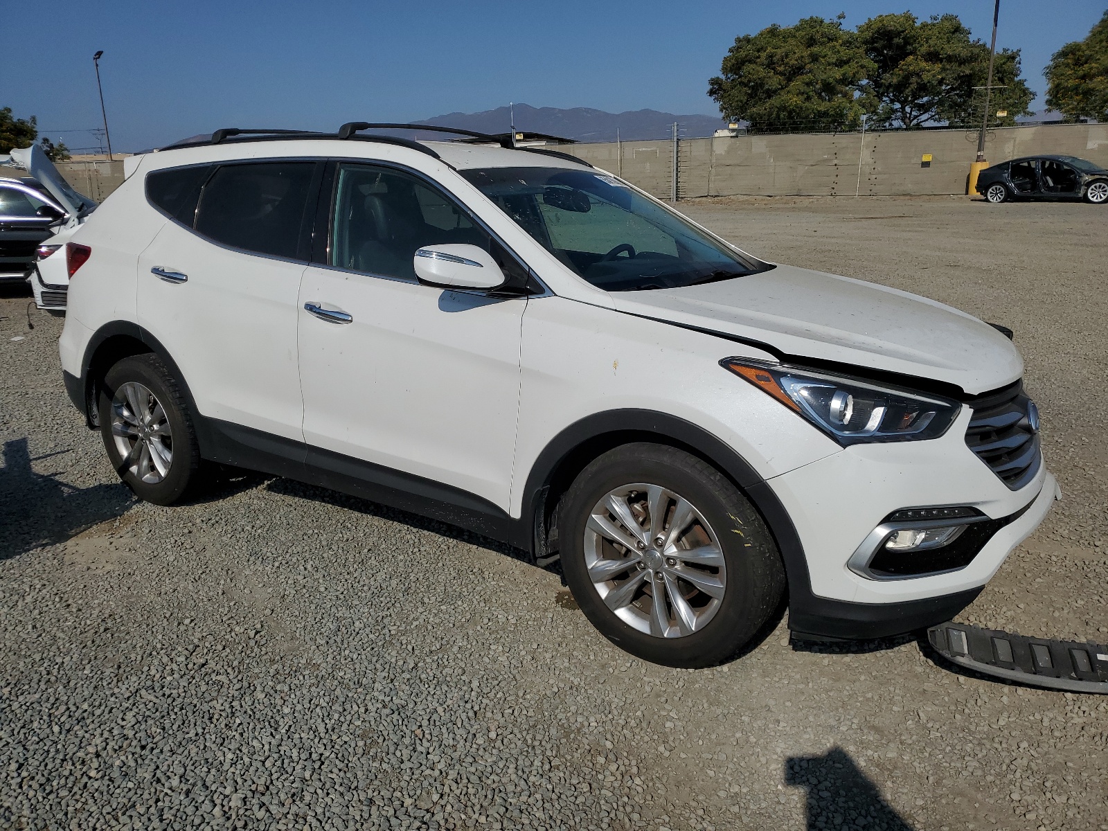 2018 Hyundai Santa Fe Sport vin: 5XYZU4LA0JG554836