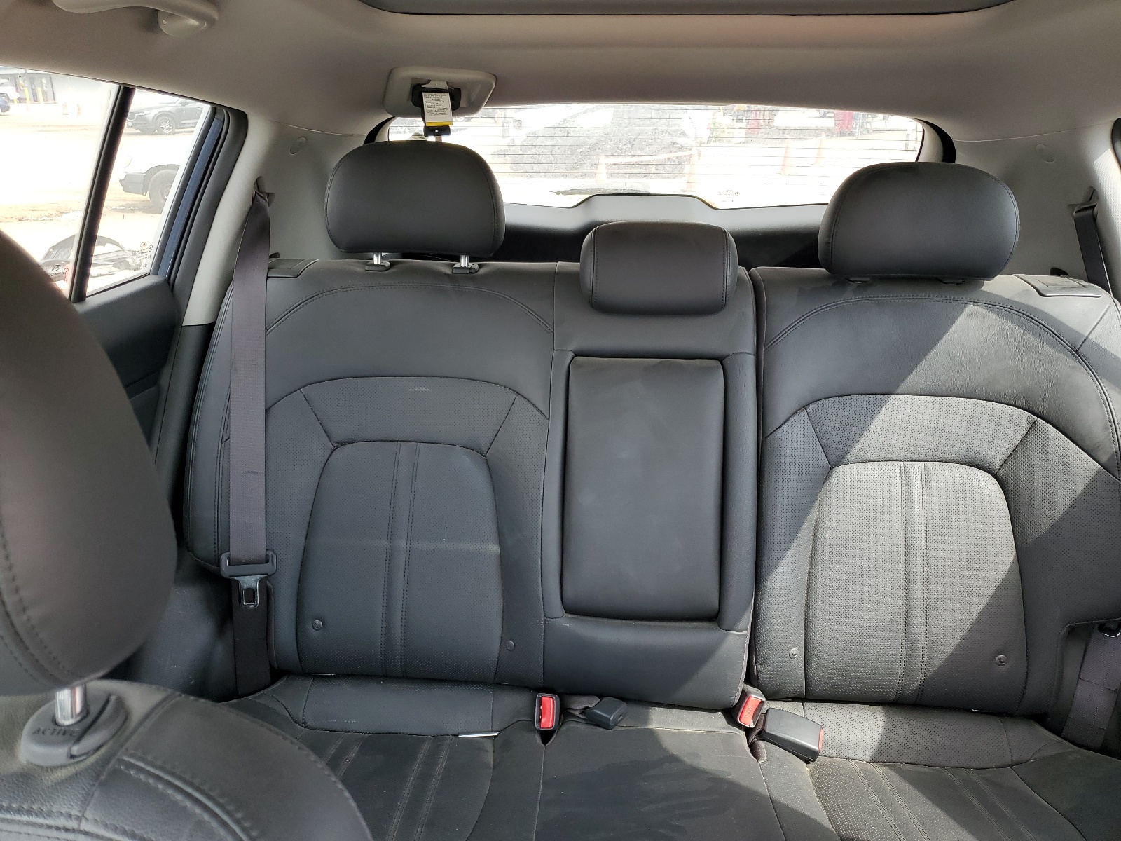 KNDPCCAC0E7570983 2014 Kia Sportage Ex