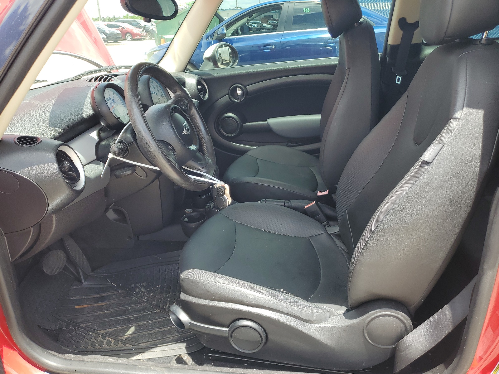 WMWSU3C5XBT098569 2011 Mini Cooper