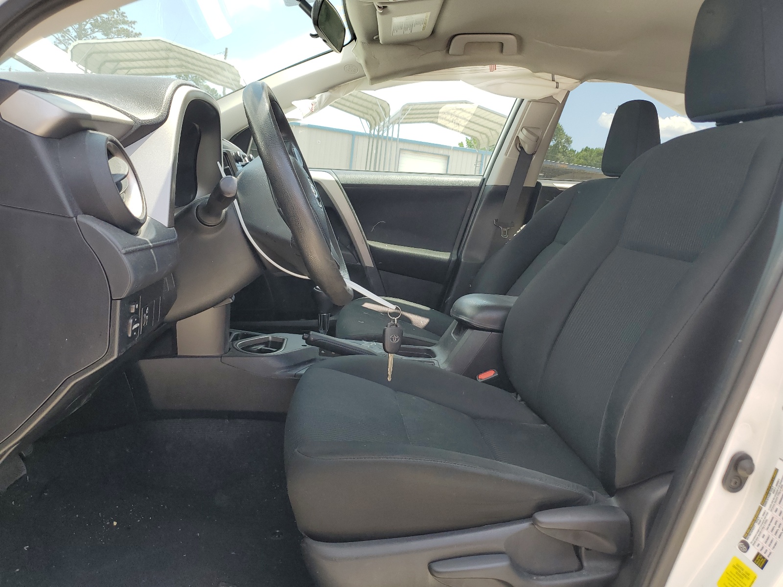 2T3ZFREV8GW296177 2016 Toyota Rav4 Le