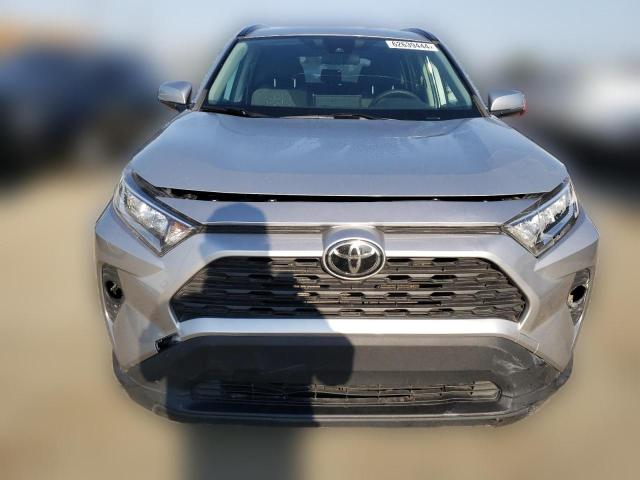  TOYOTA RAV4 2021 Сріблястий