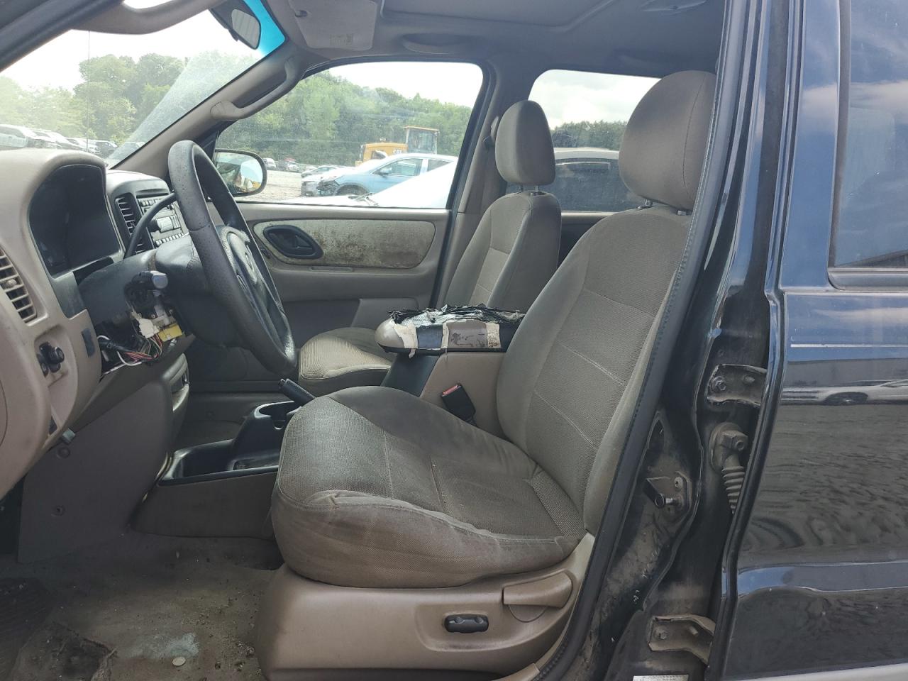 2002 Ford Escape Xlt VIN: 1FMYU041X2KA71235 Lot: 65353434