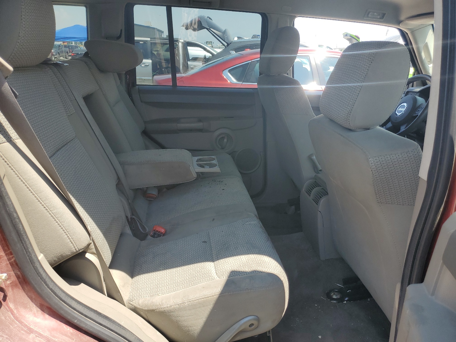 1J8HG48K97C611982 2007 Jeep Commander