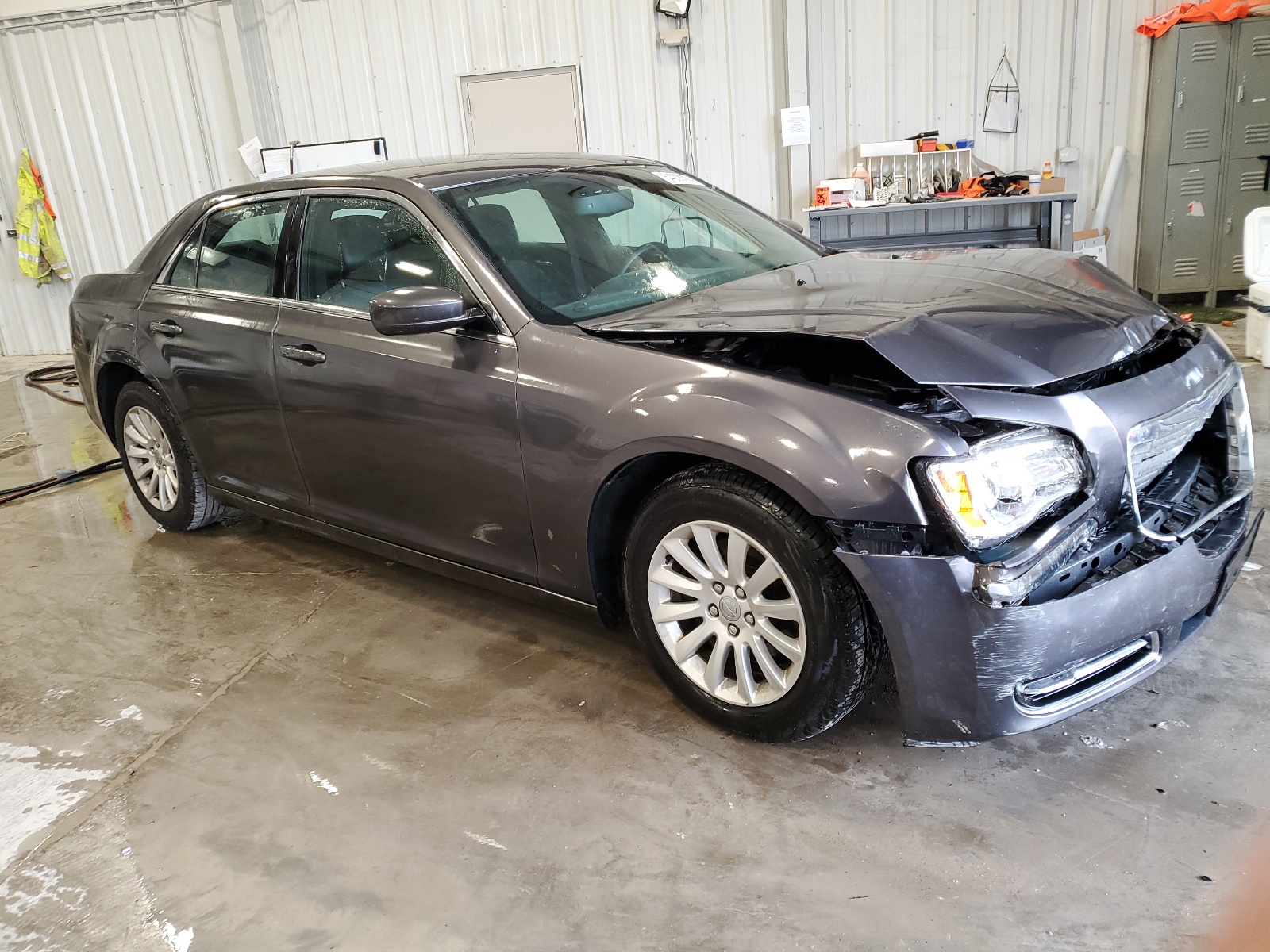 2014 Chrysler 300 vin: 2C3CCAAG8EH377740