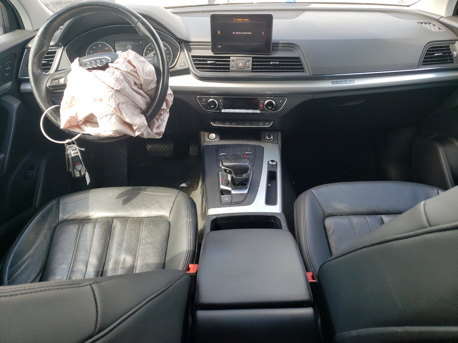 WA1ANAFY7J2006015 2018 Audi Q5 Premium