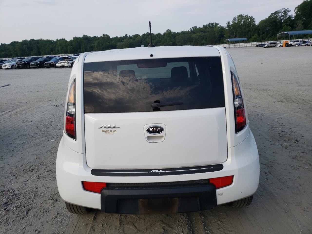 2010 Kia Soul + VIN: KNDJT2A20A7701444 Lot: 62734494