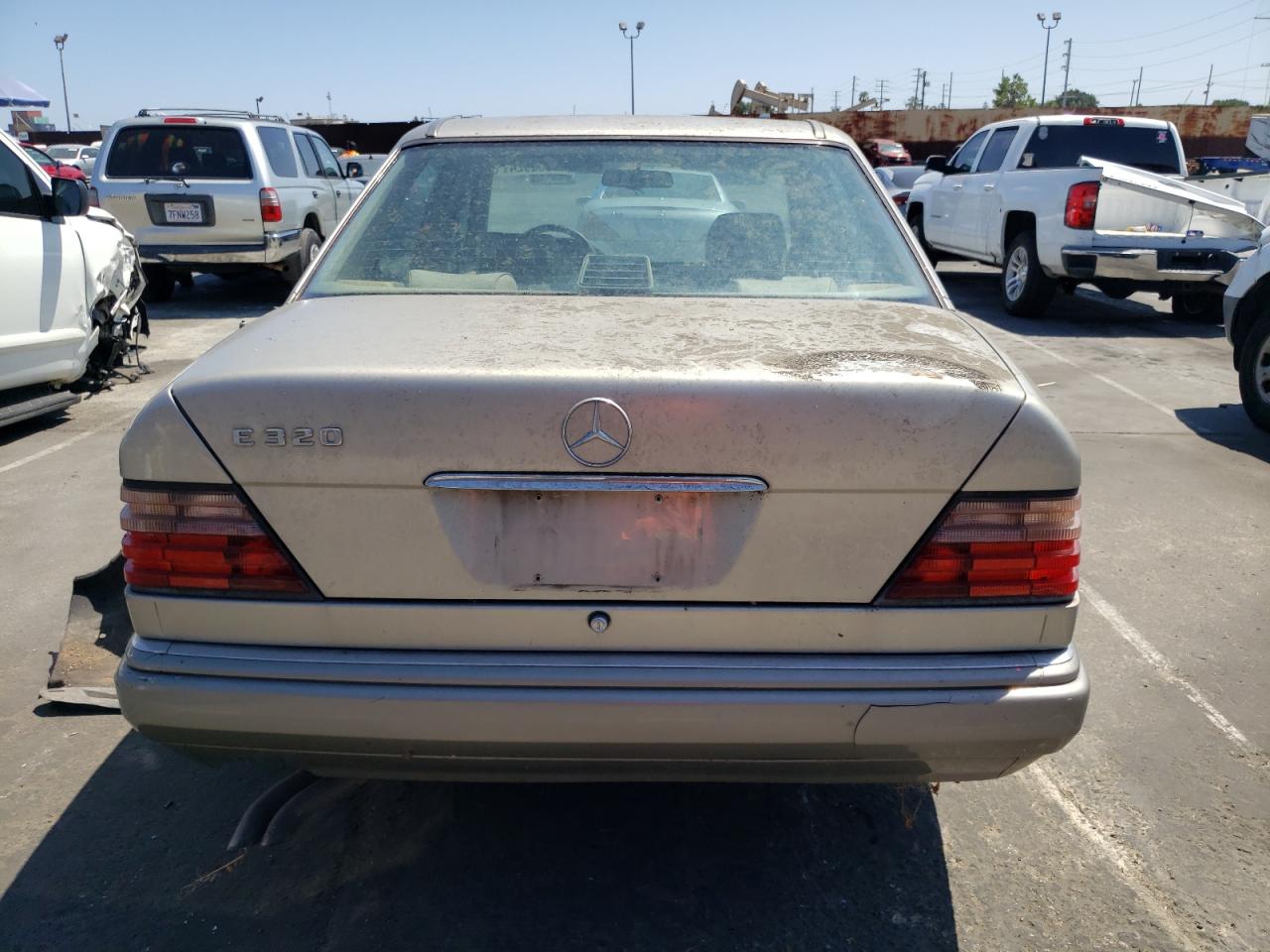 1994 Mercedes-Benz E 320 VIN: WDBEA32E4RC134548 Lot: 65082924