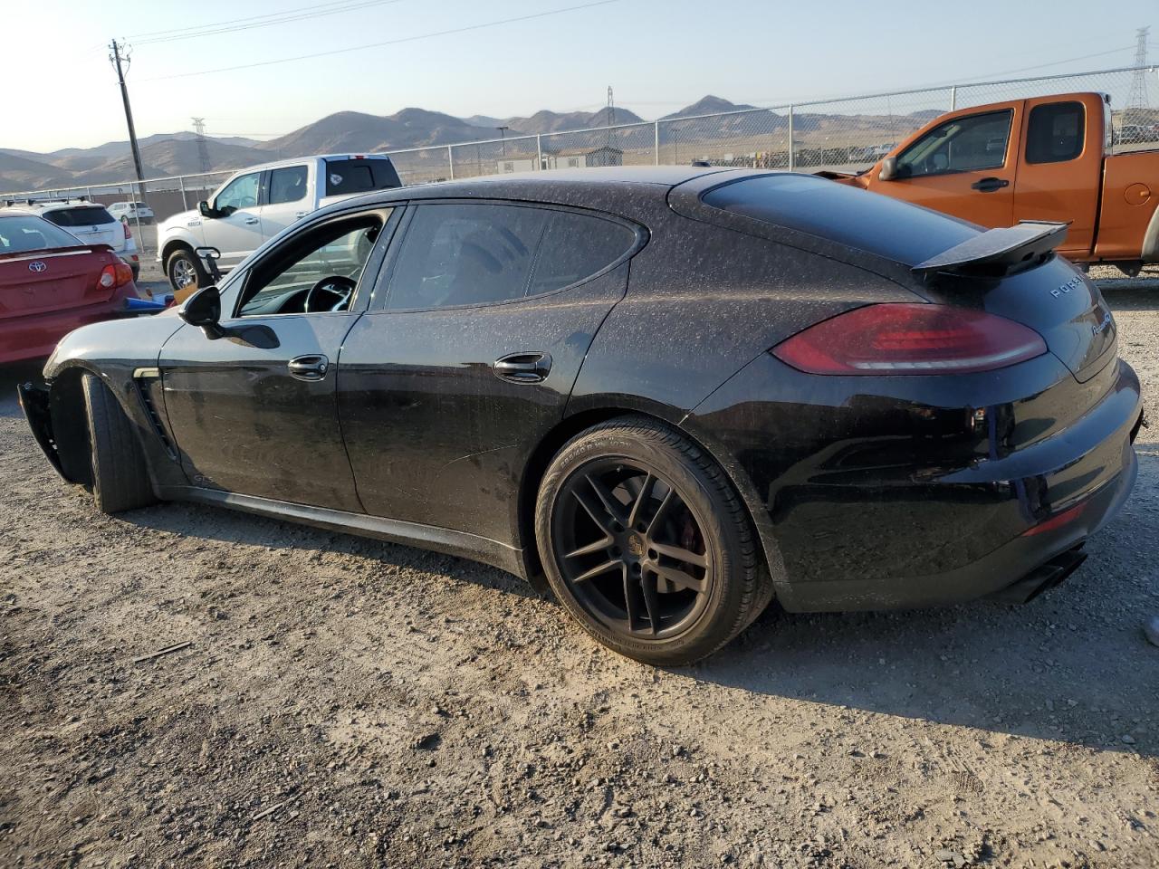 2015 Porsche Panamera - Image 2