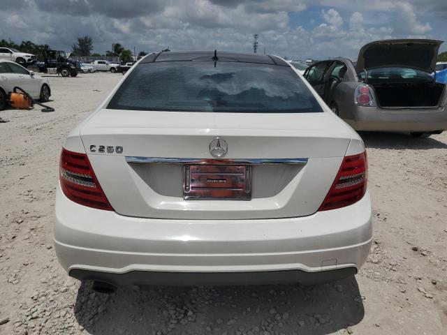  MERCEDES-BENZ C-CLASS 2012 White