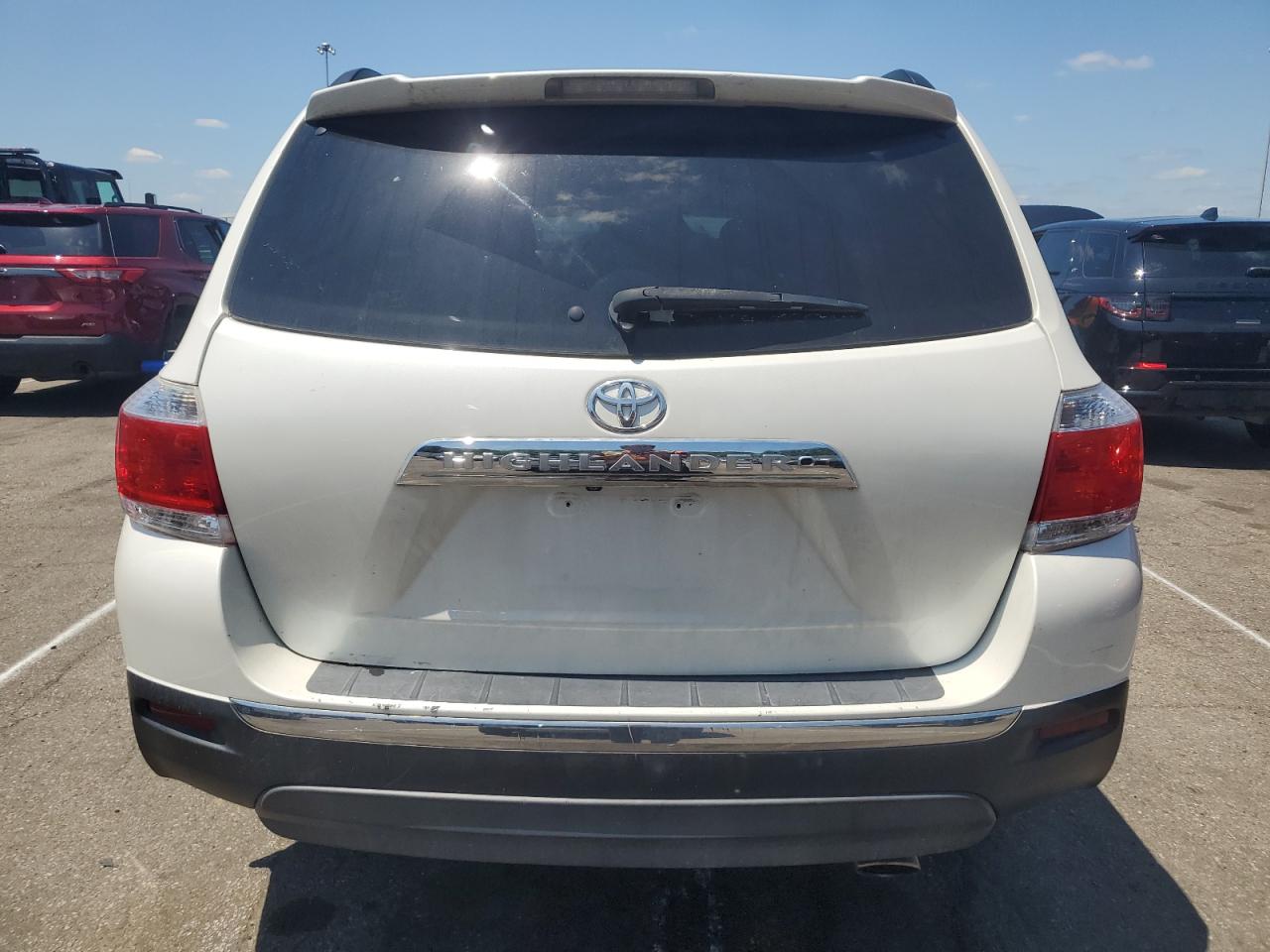 2012 Toyota Highlander - Image 6