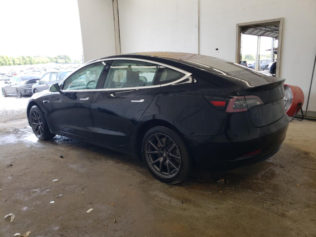 VIN 5YJ3E1EA0JF056321 2018 TESLA MODEL 3 no.2