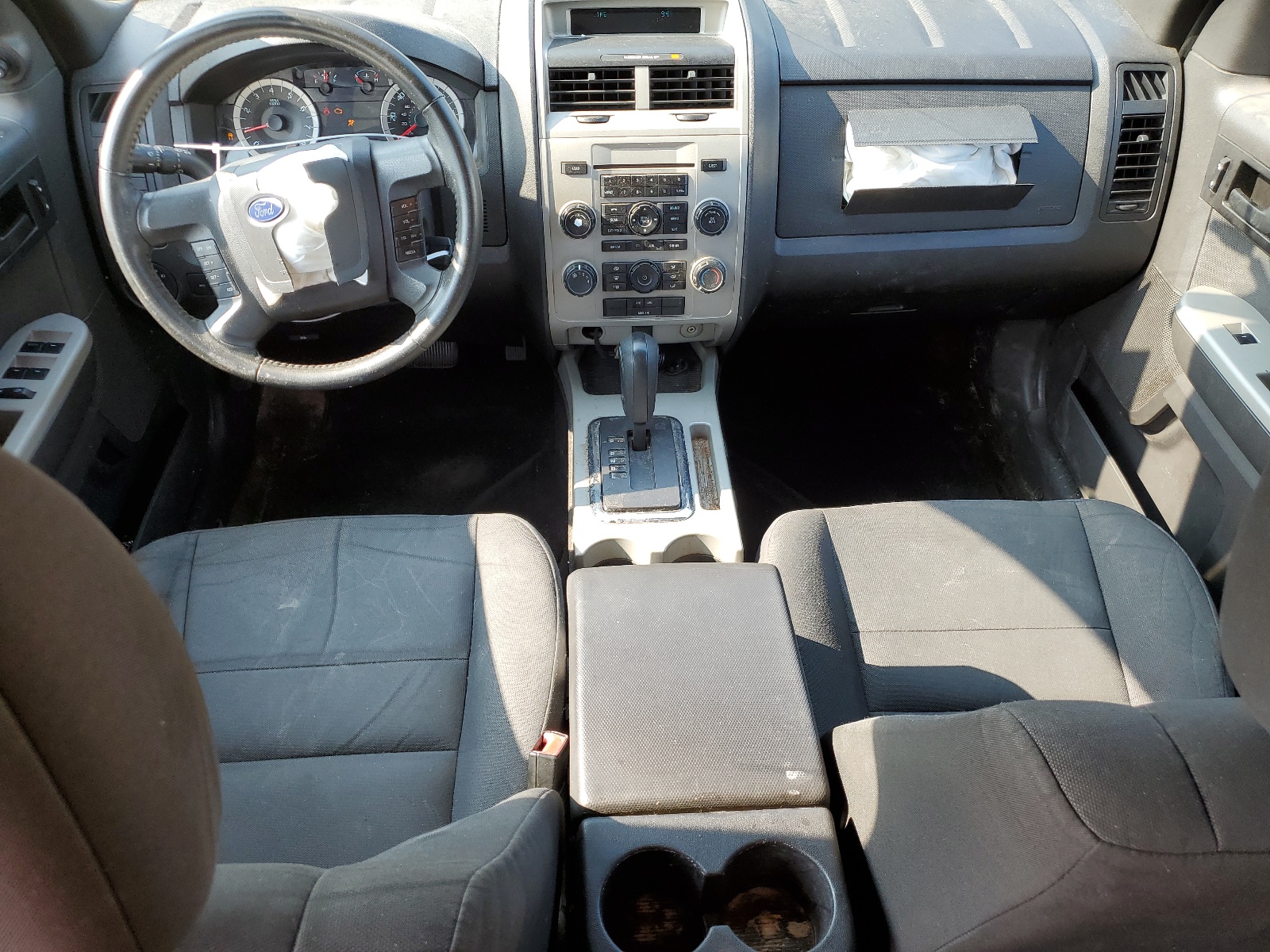 1FMCU0D73AKD39085 2010 Ford Escape Xlt