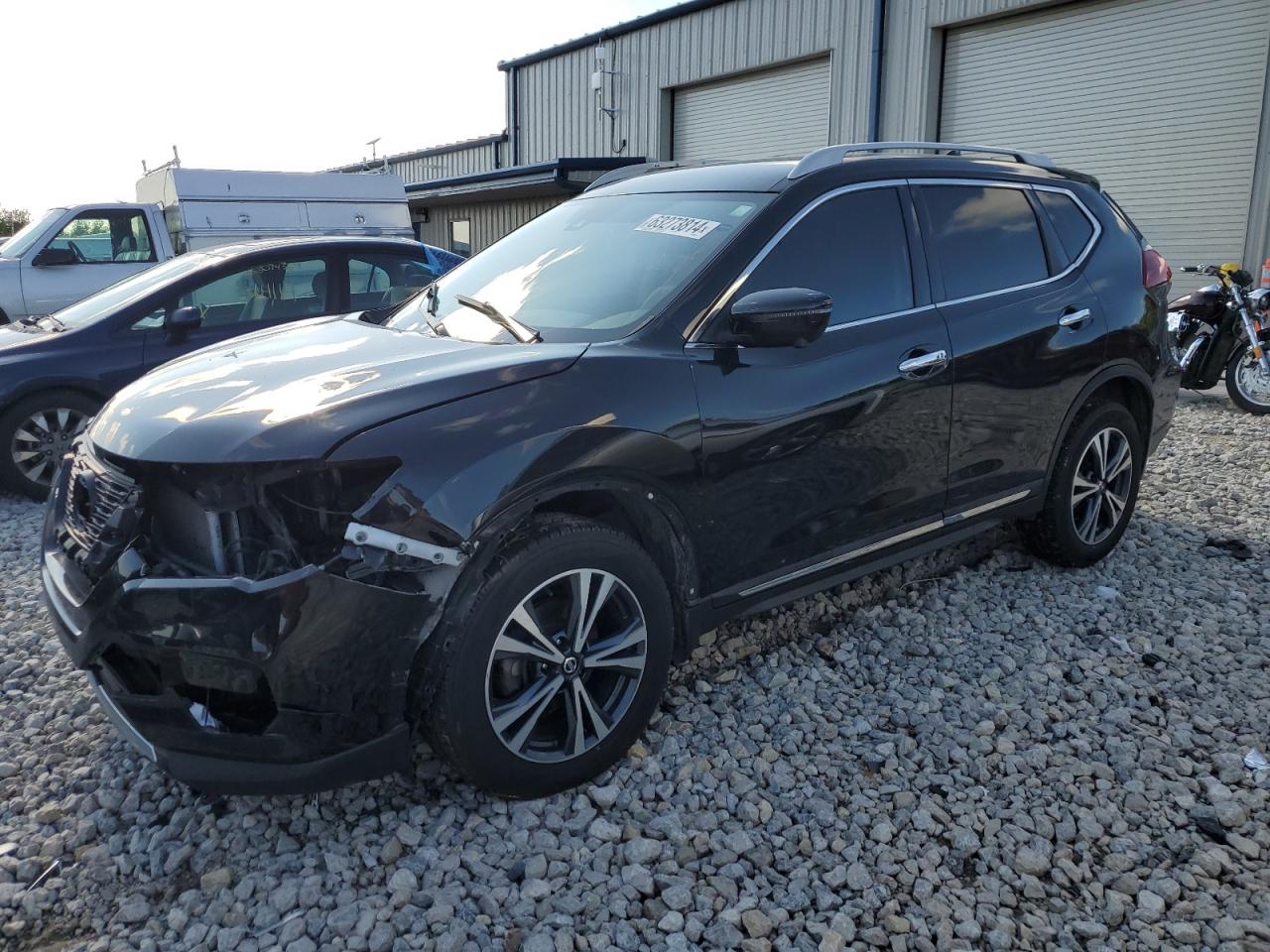 5N1AT2MV3JC828990 2018 NISSAN ROGUE - Image 1