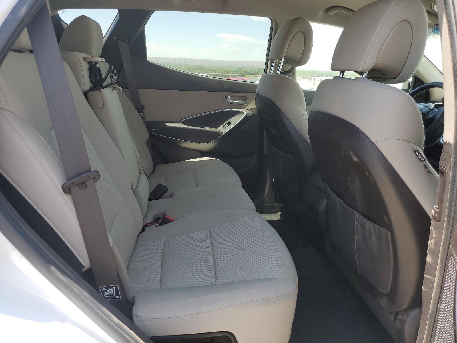 2018 Hyundai Santa Fe Sport vin: 5XYZTDLB2JG540657