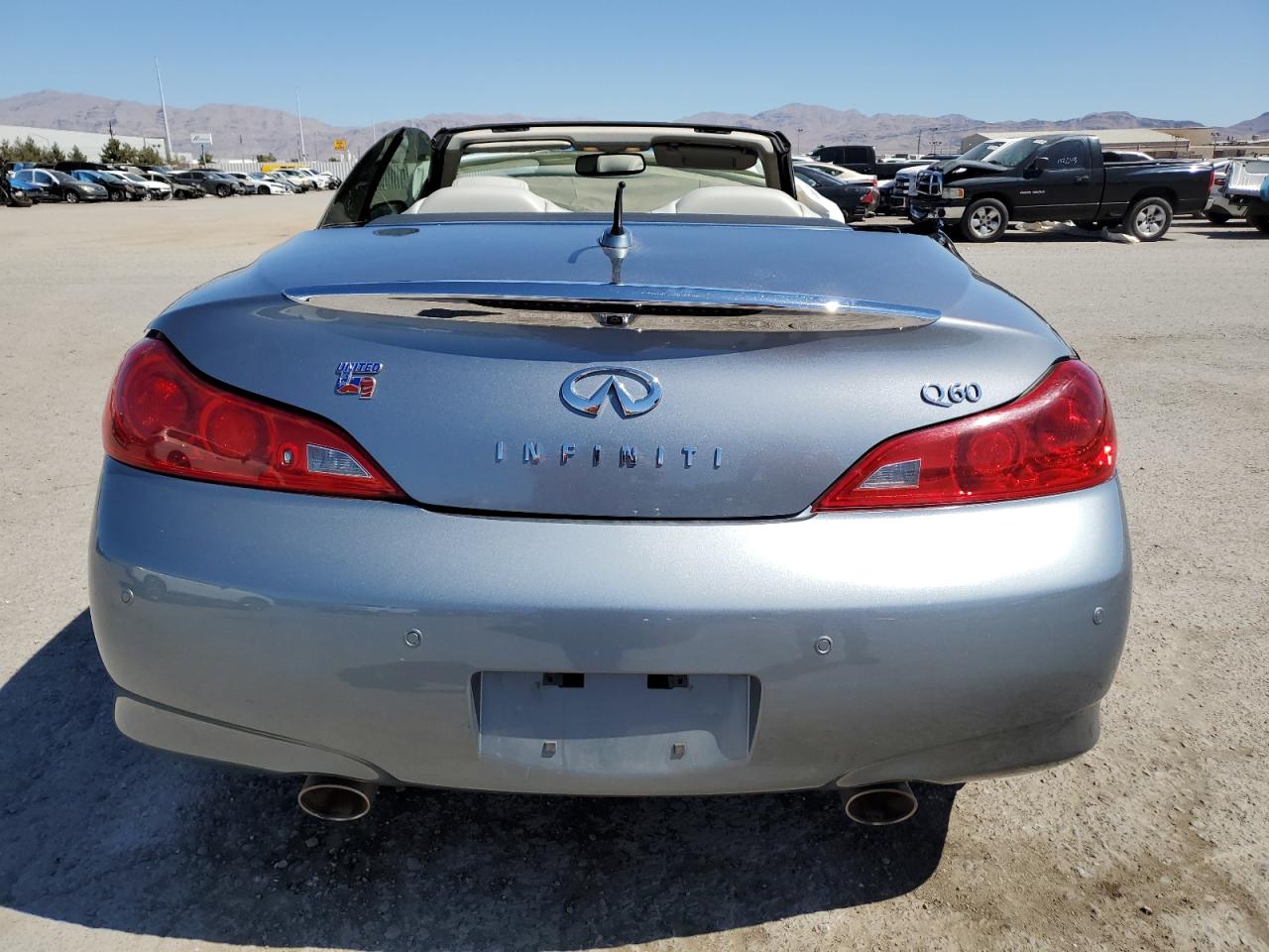 2015 Infiniti Q60 Base VIN: JN1CV6FE8FM810002 Lot: 64686444