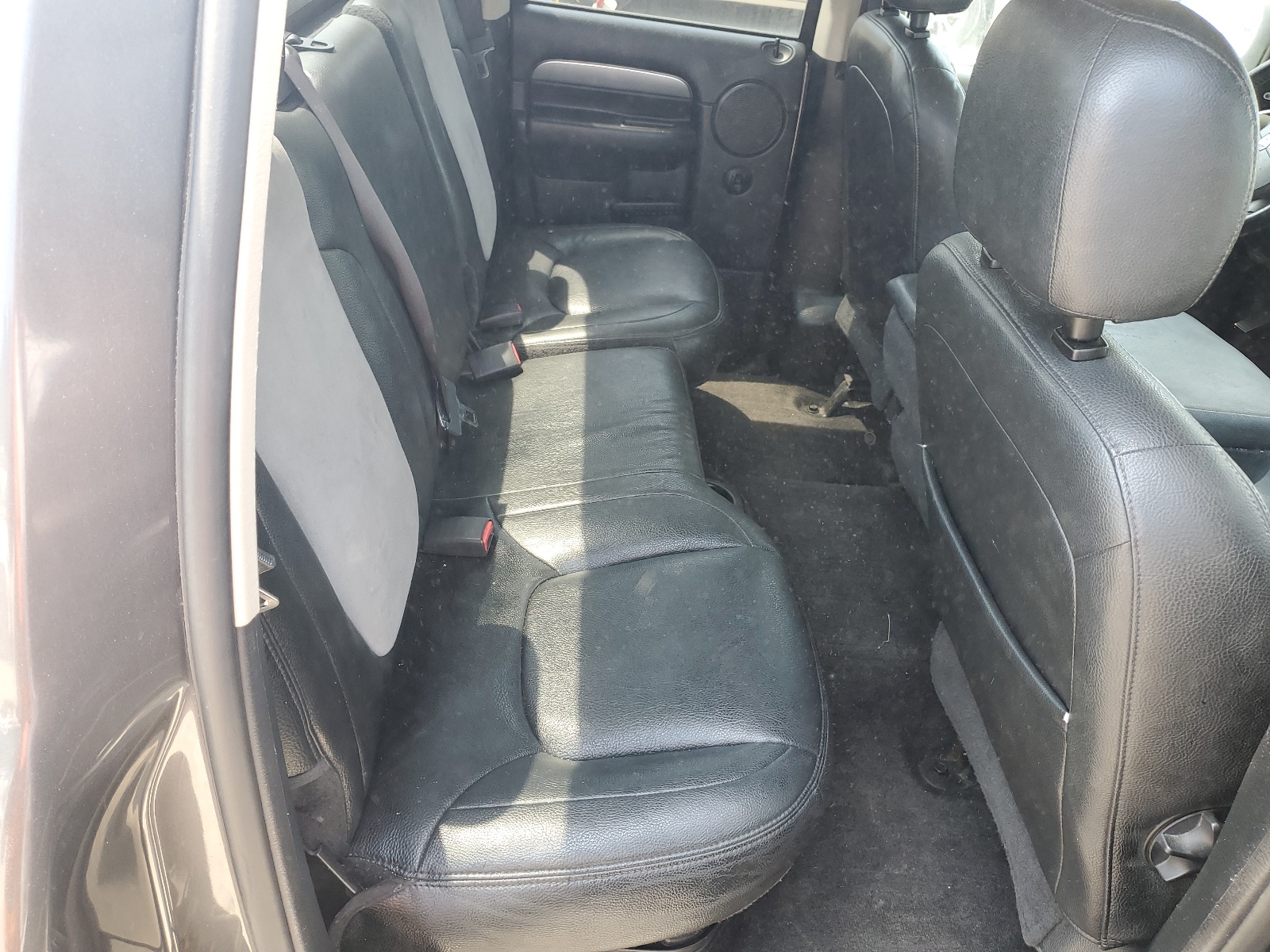 1D7HU18D24J185405 2004 Dodge Ram 1500 St