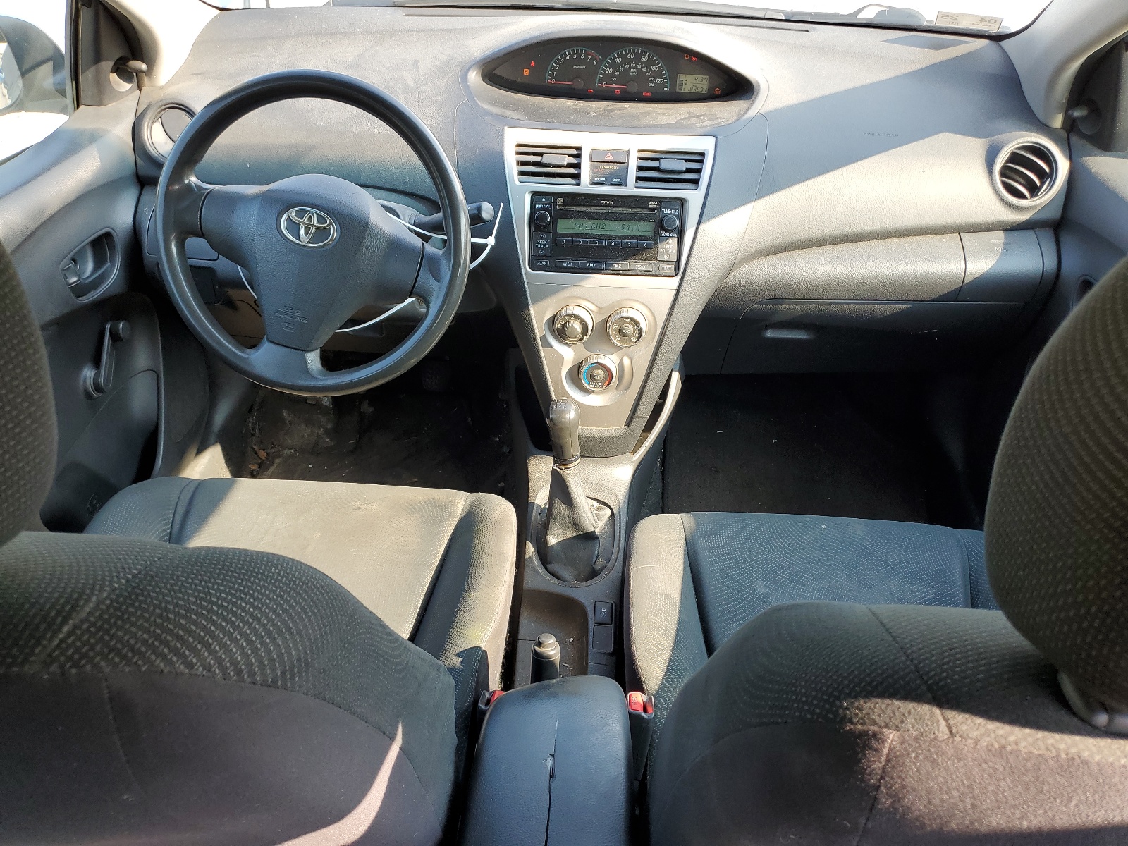 JTDBT4K38A1363799 2010 Toyota Yaris