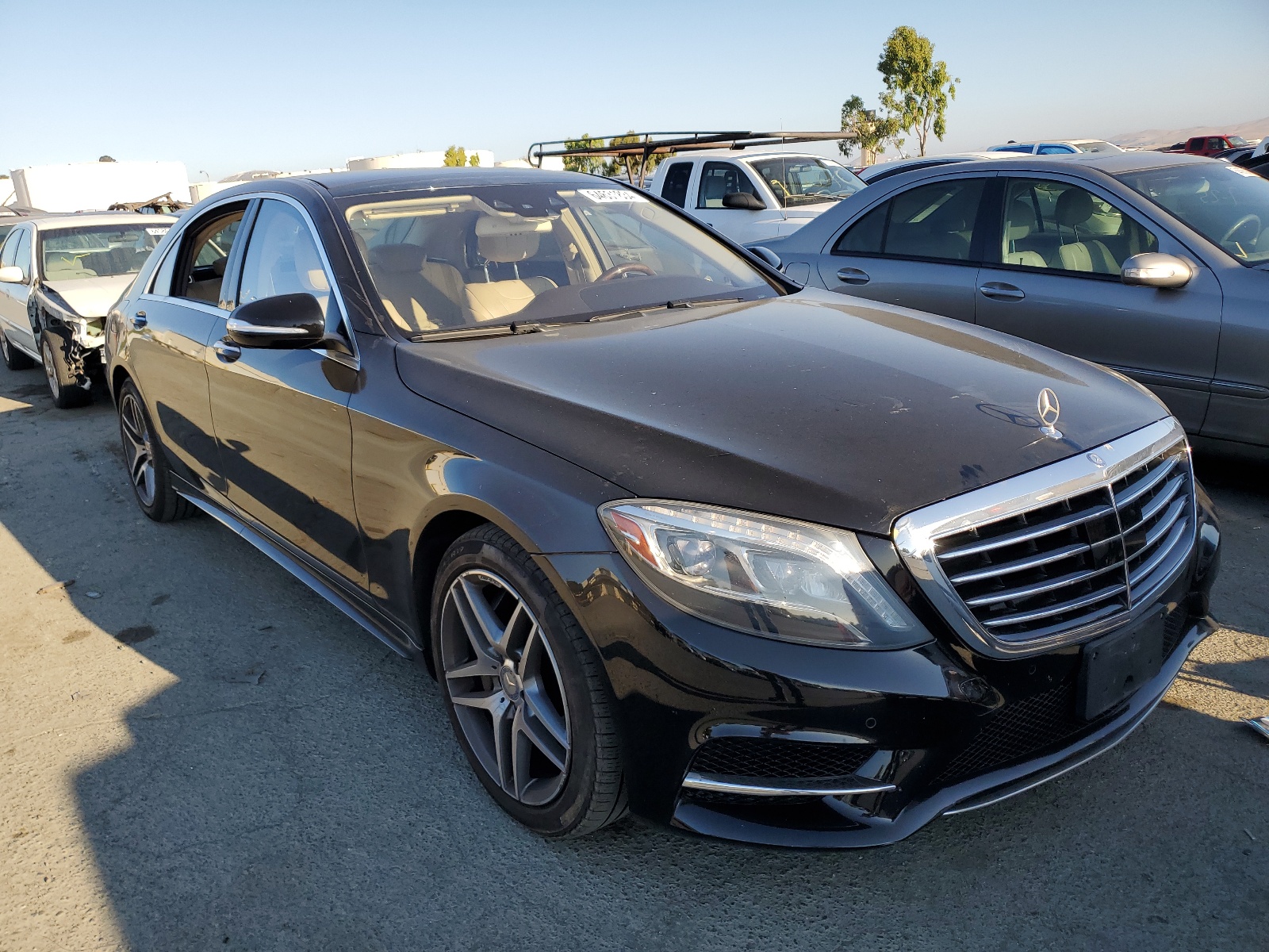 2014 Mercedes-Benz S 550 vin: WDDUG8CB0EA039767