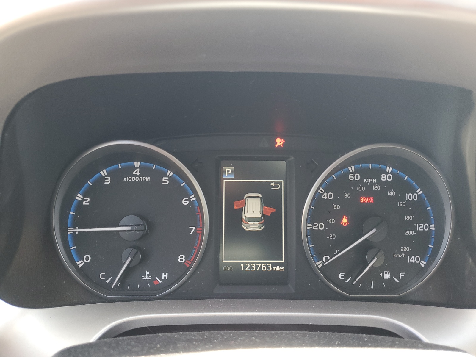 JTMWFREV0HJ115219 2017 Toyota Rav4 Xle