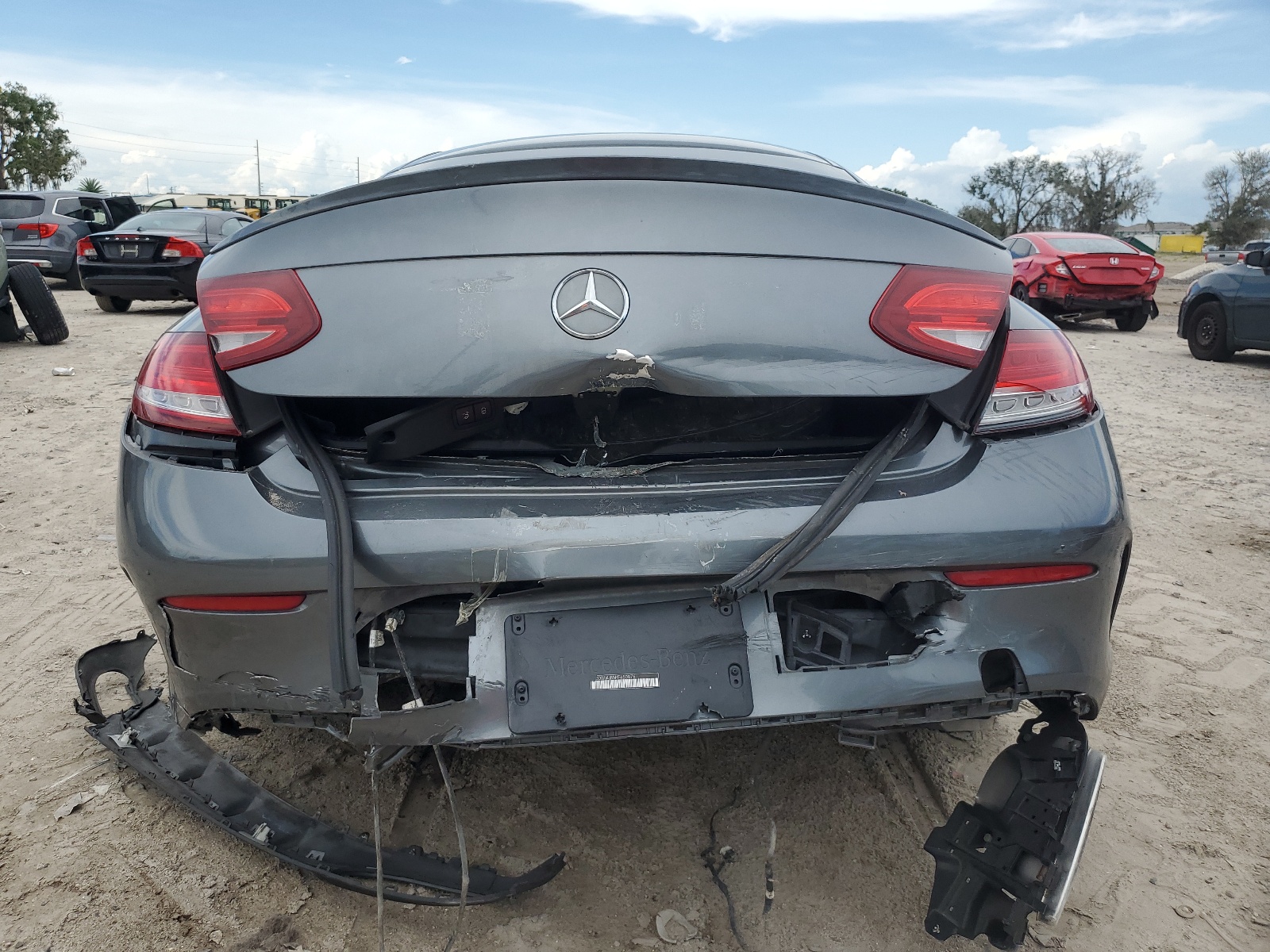 WDDWJ4JB5HF450076 2017 Mercedes-Benz C 300