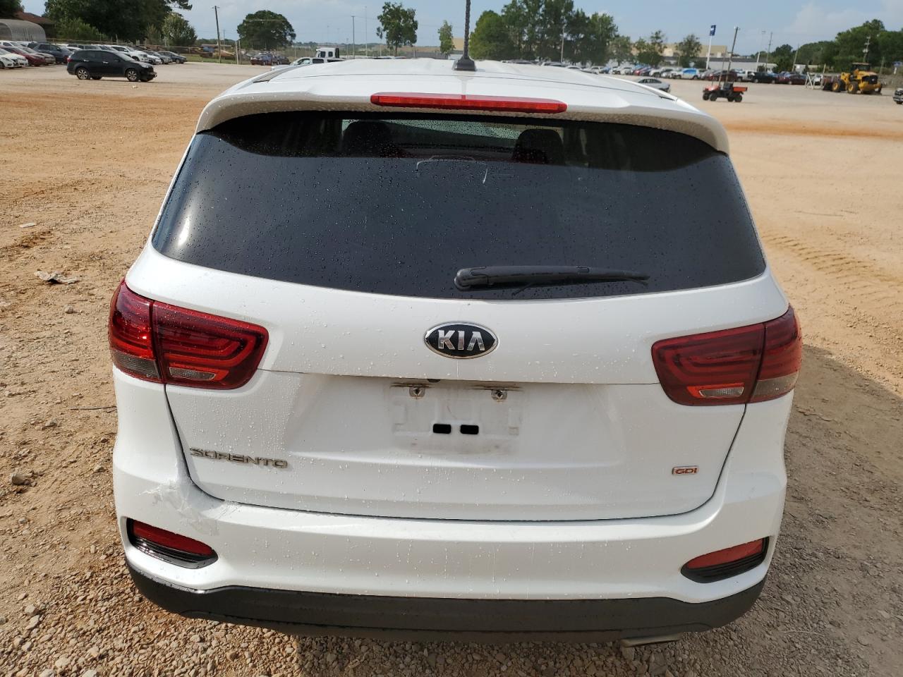 2020 Kia Sorento L VIN: 5XYPG4A32LG672926 Lot: 61827144