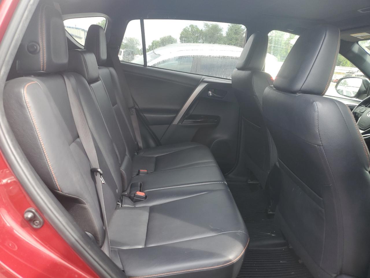 2018 Toyota Rav4 Se VIN: JTMJFREV0JD241949 Lot: 64650184