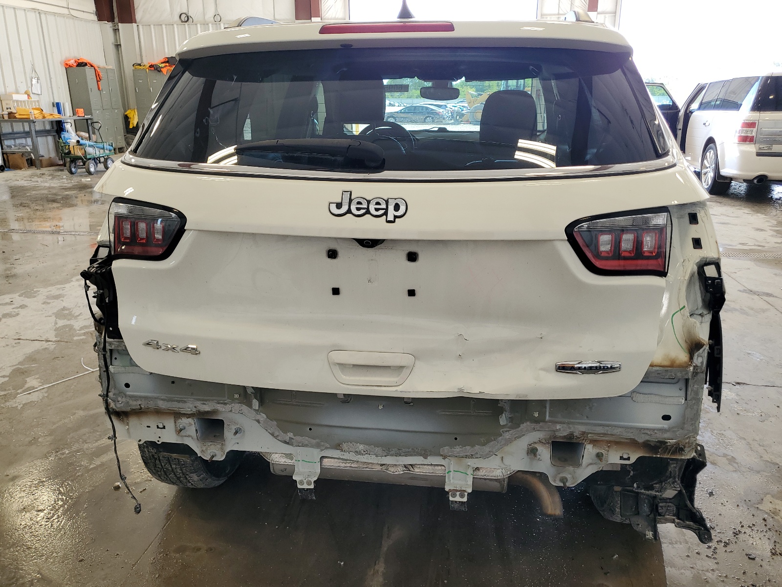 3C4NJDBB1JT283926 2018 Jeep Compass Latitude