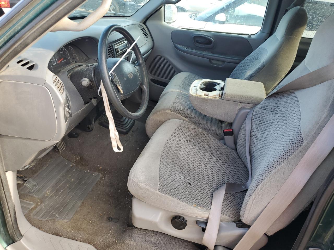 2000 Ford F150 VIN: 1FTRX17W6YKB33283 Lot: 62464154