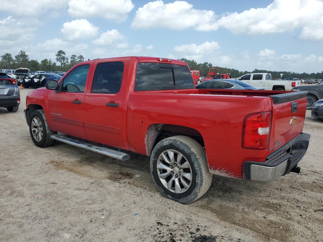 2013 Chevrolet Silverado - Image 2