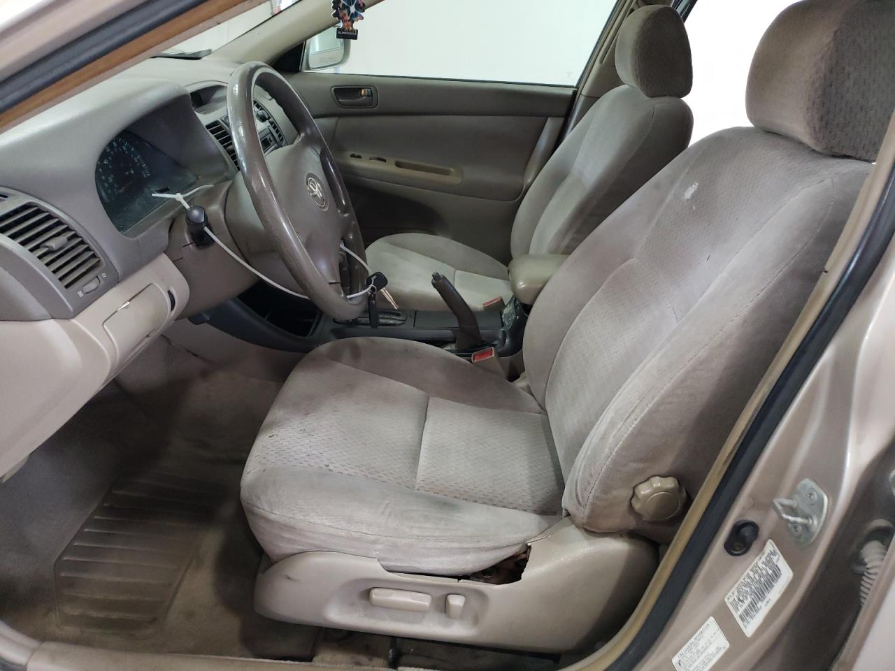 2003 Toyota Camry Le VIN: 4T1BE32K53U161608 Lot: 62490224