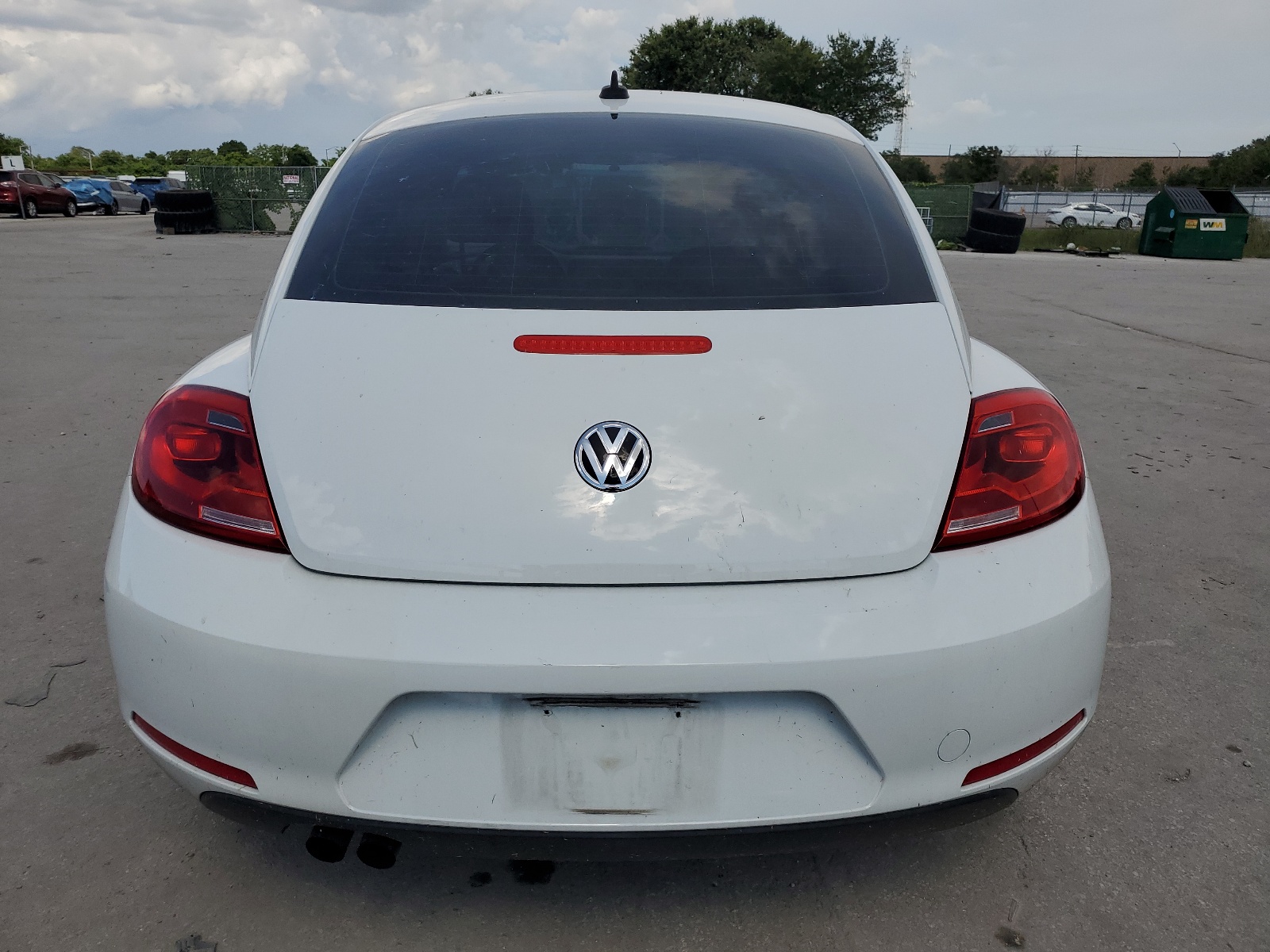 2014 Volkswagen Beetle vin: 3VWJ07AT5EM660140