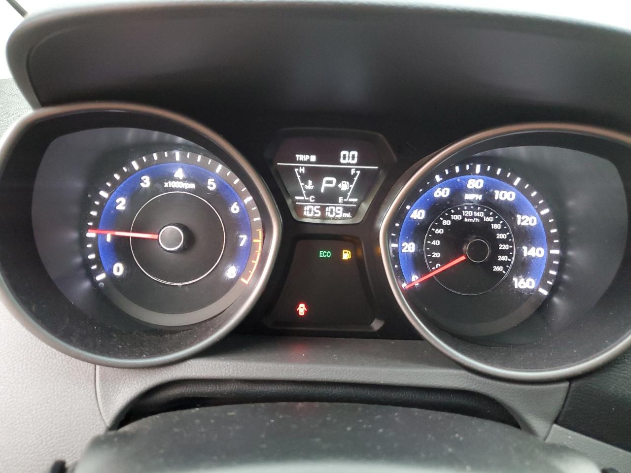 2015 Hyundai Elantra - Image 9