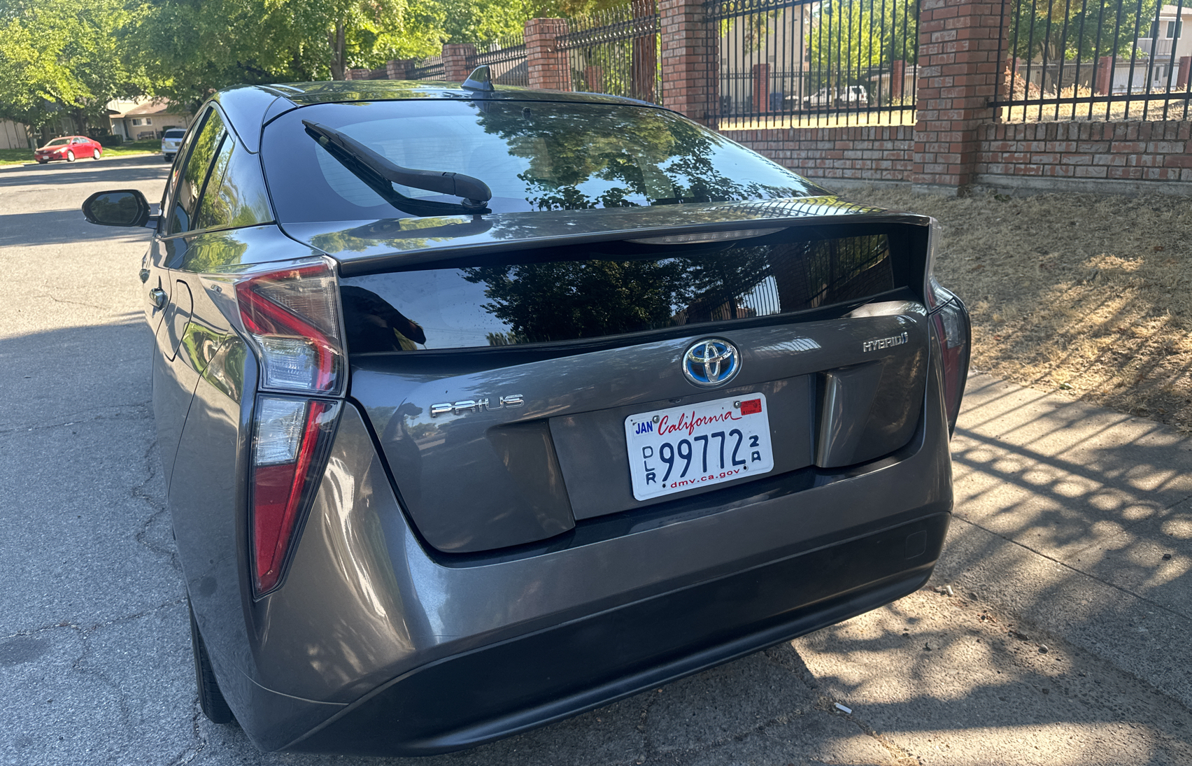 2017 Toyota Prius vin: JTDKARFU1H3034138