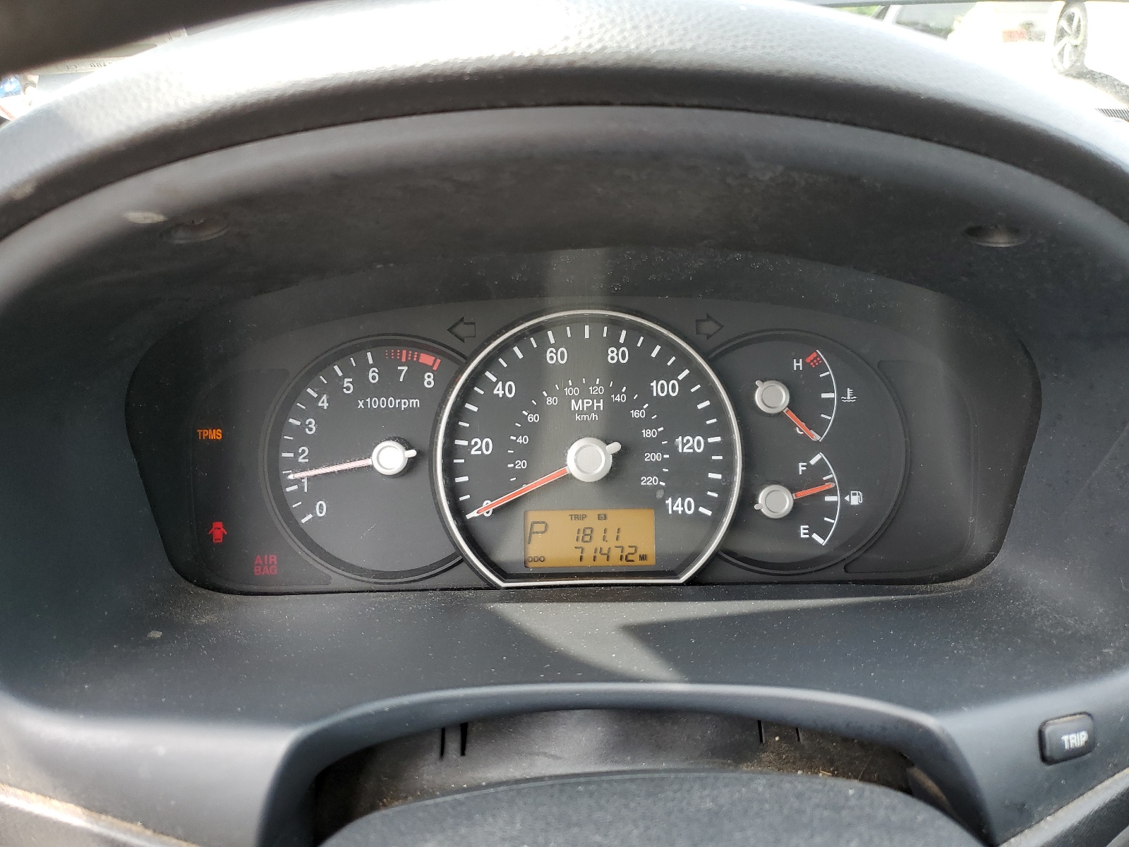 KNAFG528197240505 2009 Kia Rondo Base