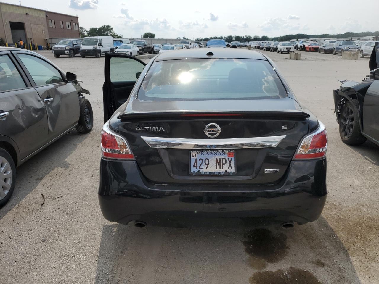 2015 Nissan Altima 2.5 VIN: 1N4AL3AP4FN920112 Lot: 63924574