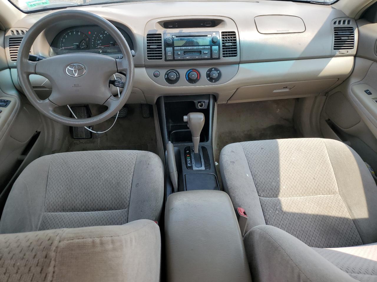 2004 Toyota Camry Le VIN: 4T1BE32K24U275096 Lot: 64058144