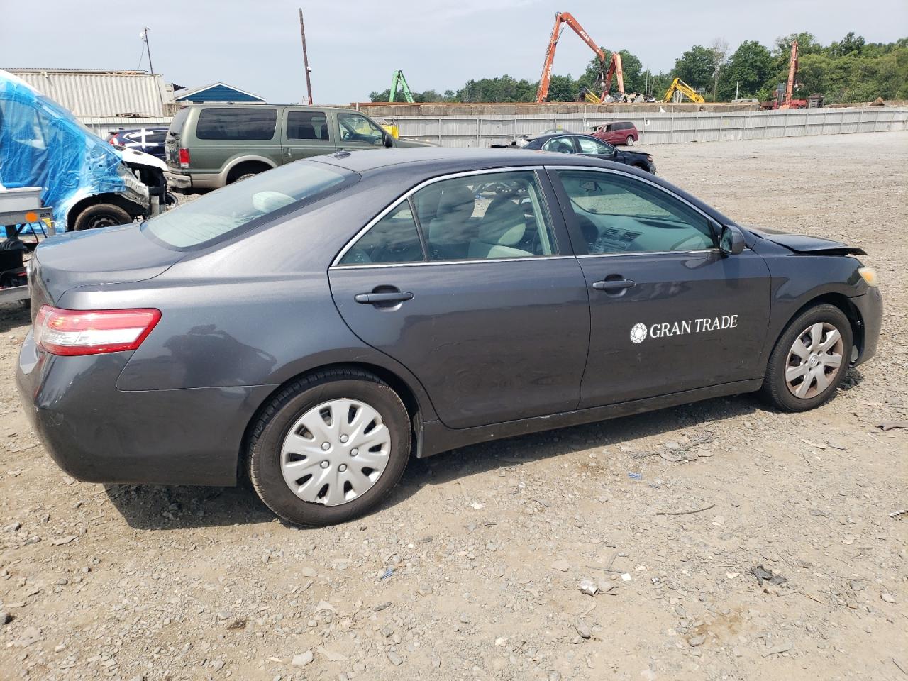 2010 Toyota Camry - Image 3